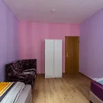 Komfortable 2-Zimmerwohnung Ludwig With Balcony 2 Rooms 5 Single Beds