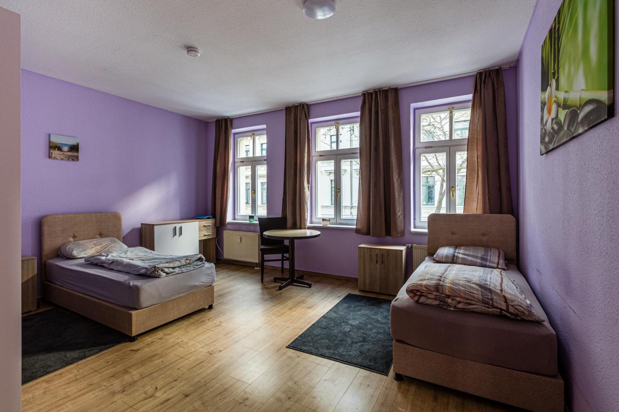 Komfortable 2-zimmerwohnung Ludwig With Balcony 2 5 Single Beds Apartment