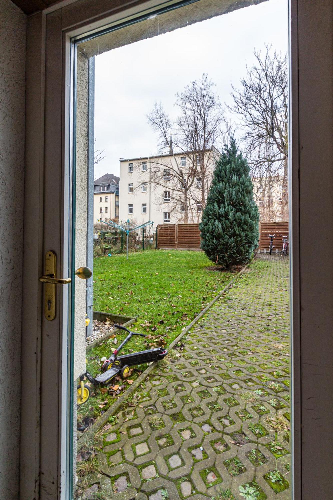 Komfortable 2-zimmerwohnung Ludwig With Balcony 2 5 Single Beds Apartment Leipzig