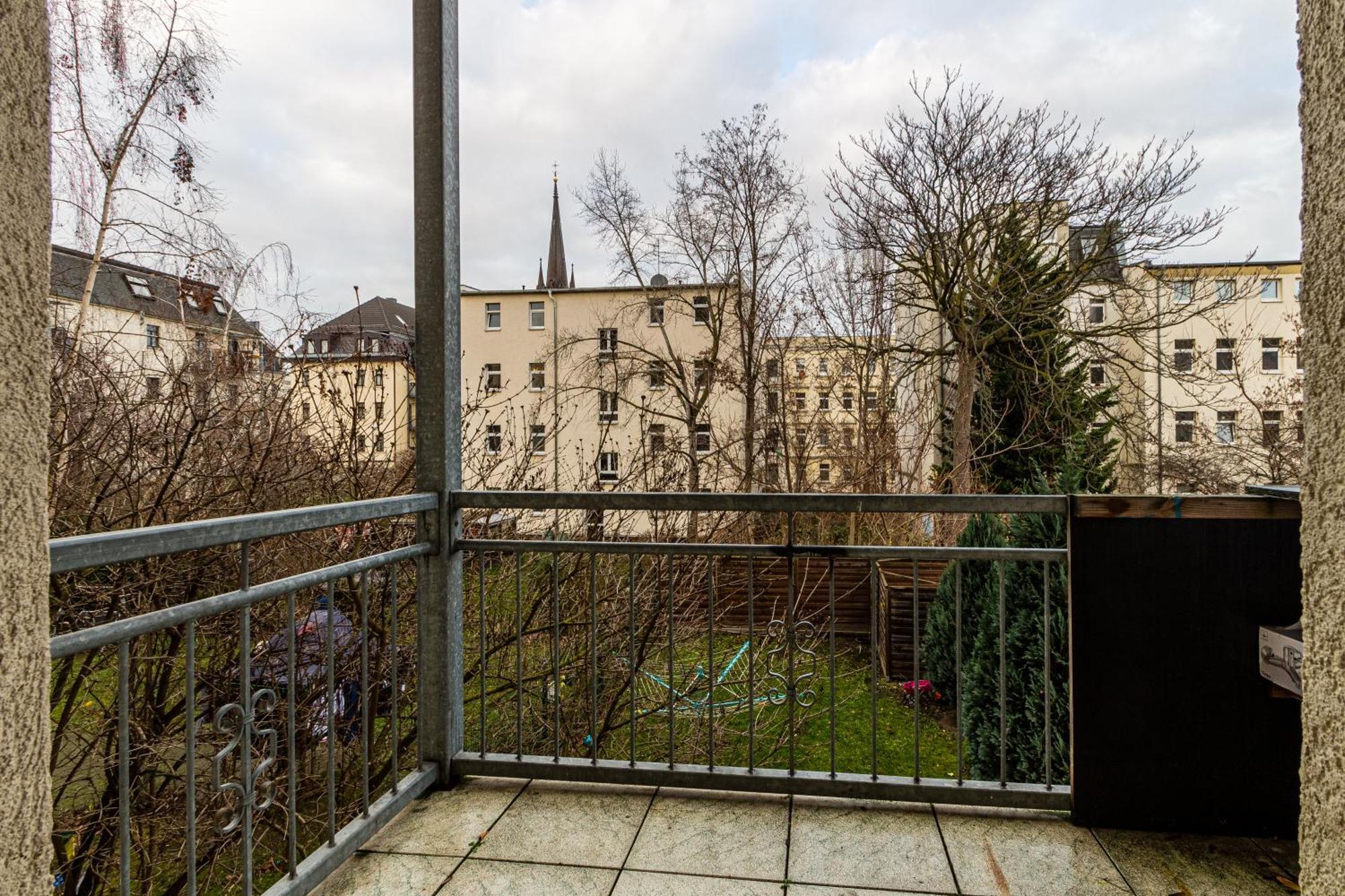 Komfortable 2-zimmerwohnung Ludwig With Balcony 2 5 Single Beds Apartment Leipzig