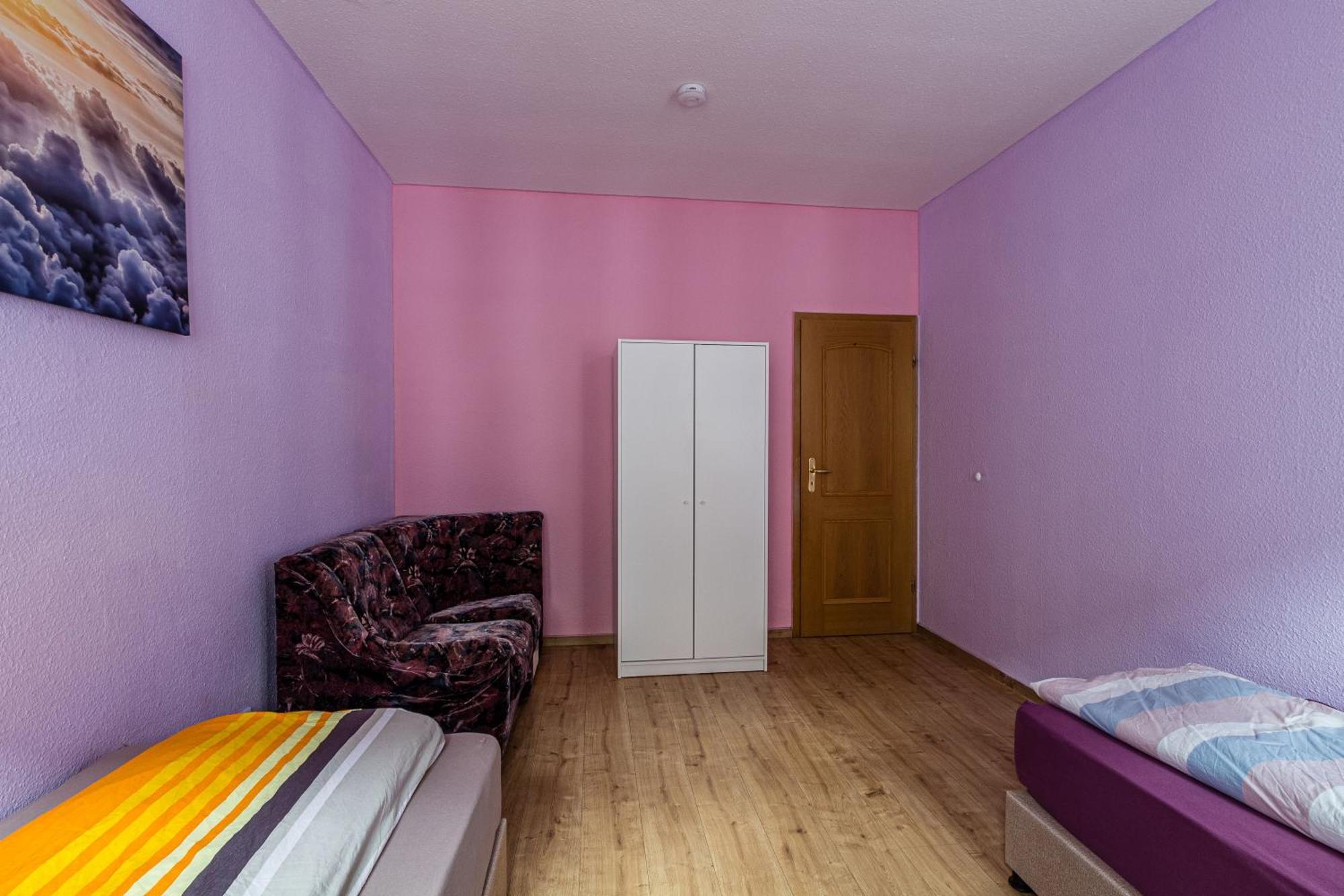 Apartment Komfortable 2-zimmerwohnung Ludwig With Balcony 2 5 Single Beds Leipzig